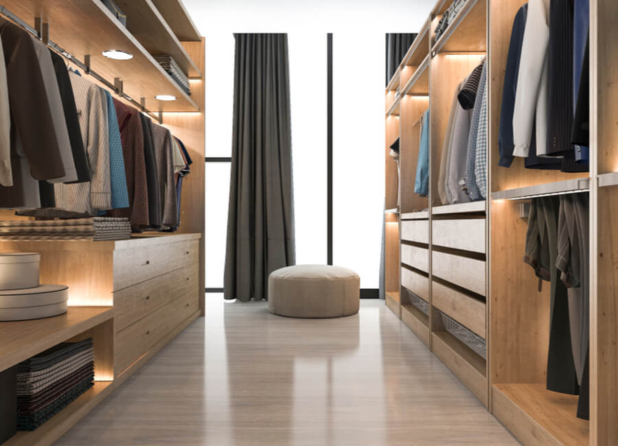 Walk-In Wardrobe in the Bathroom: Yes or No?